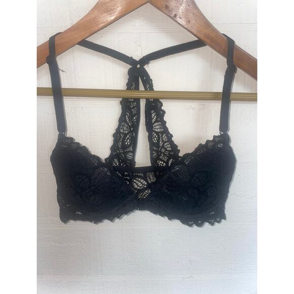VICTORIA'S SECRET Date Racerback Lace Bra - Picture 3 of 6